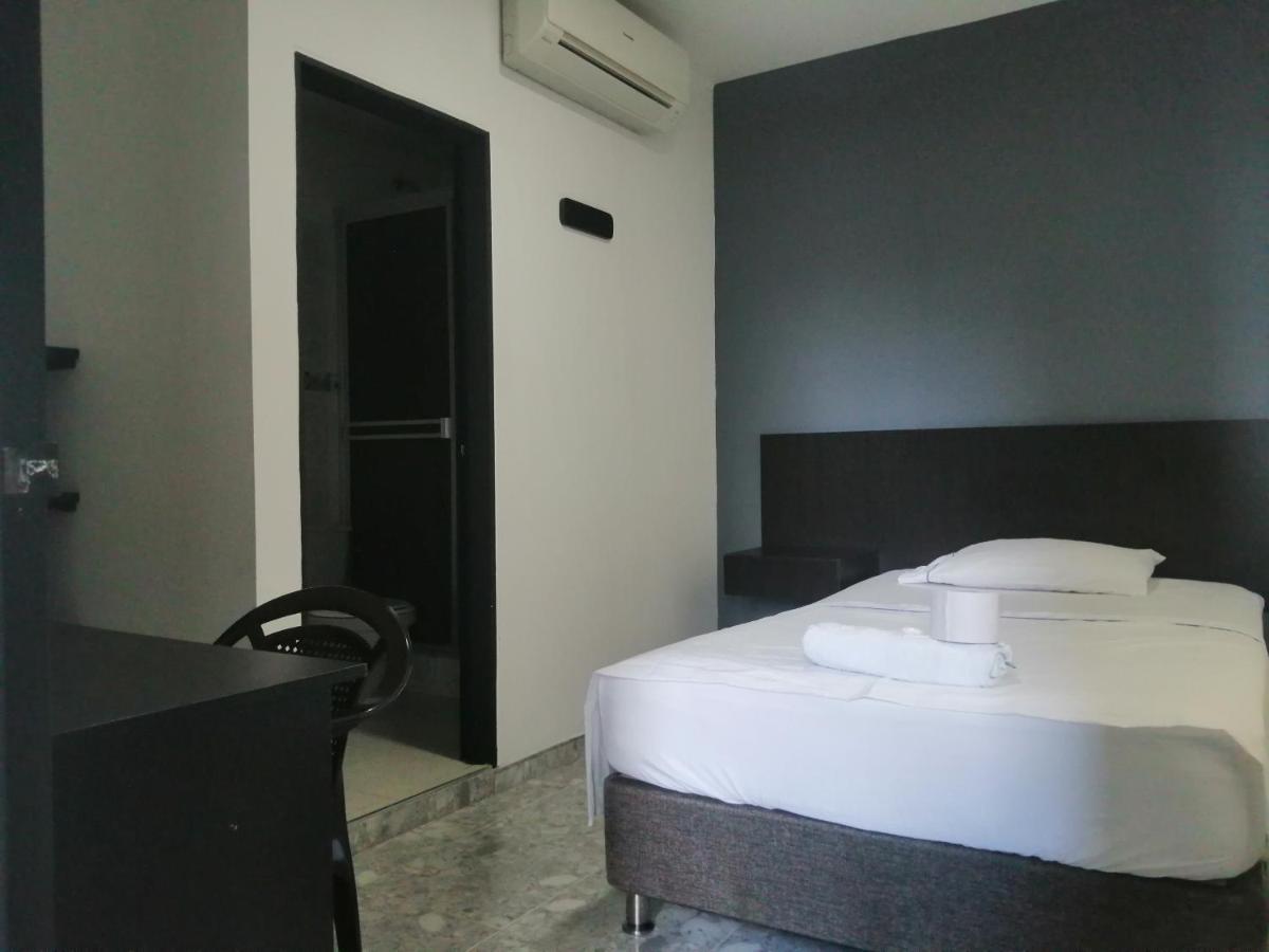 יופאל Hotel Bucare מראה חיצוני תמונה