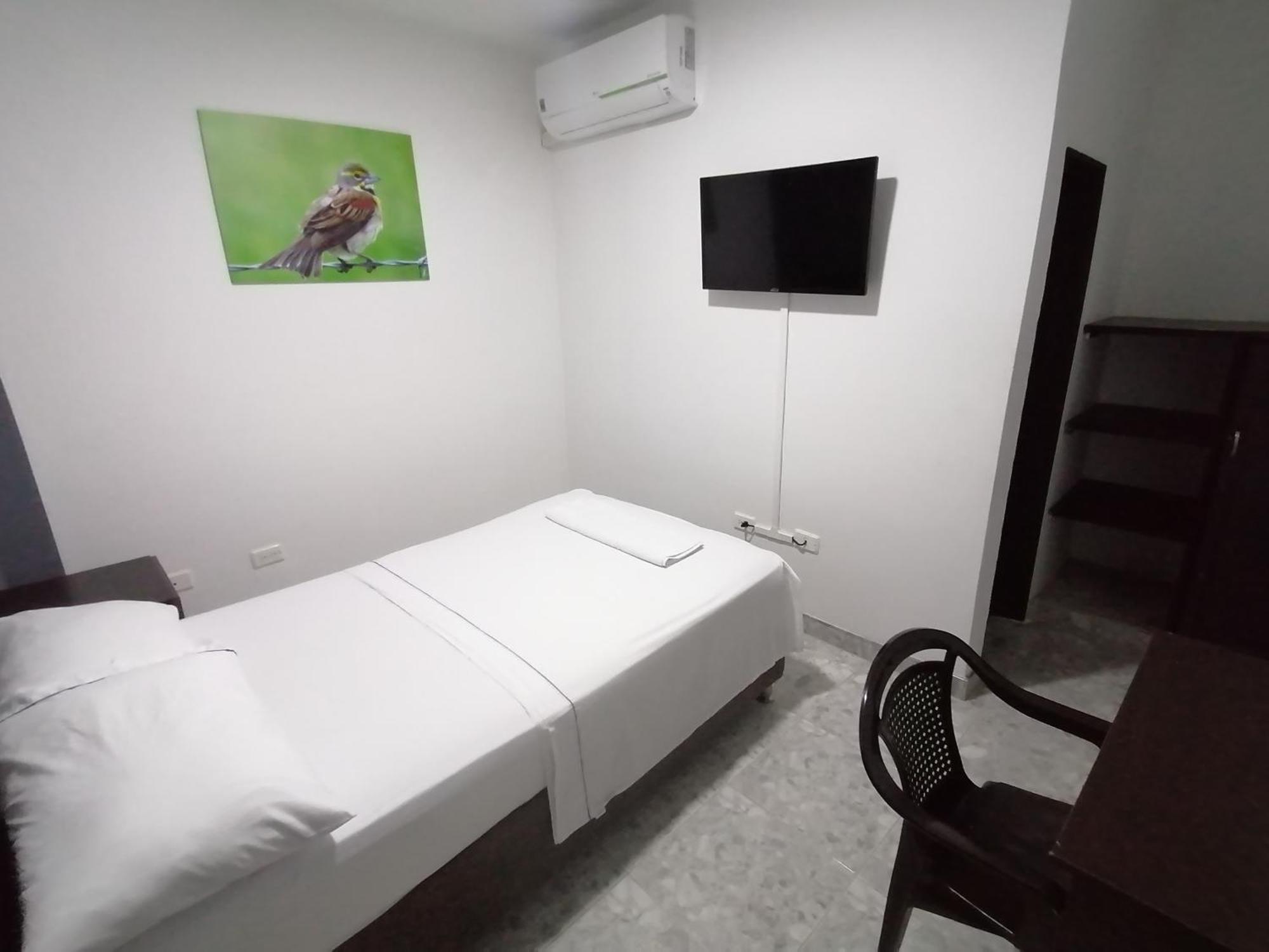 יופאל Hotel Bucare מראה חיצוני תמונה