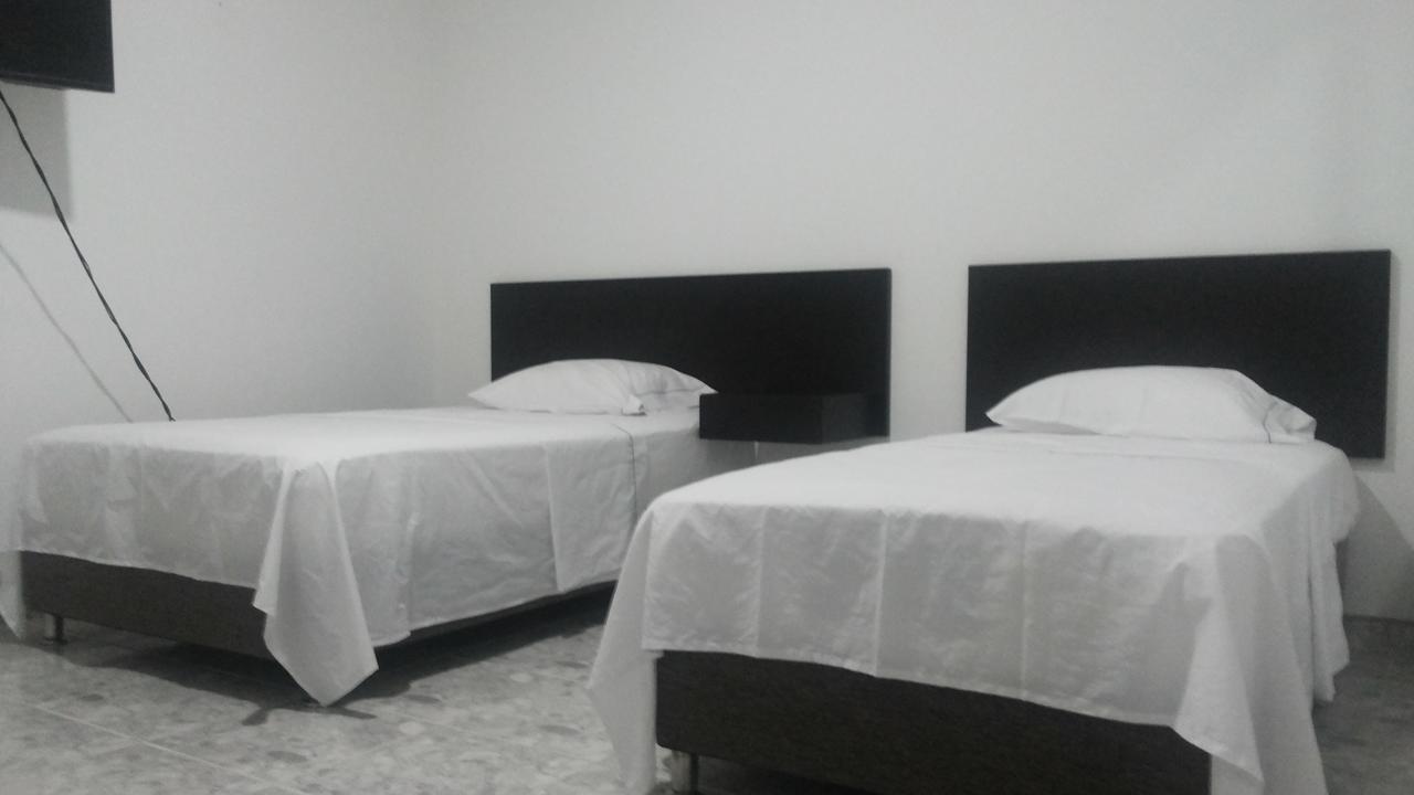 יופאל Hotel Bucare מראה חיצוני תמונה