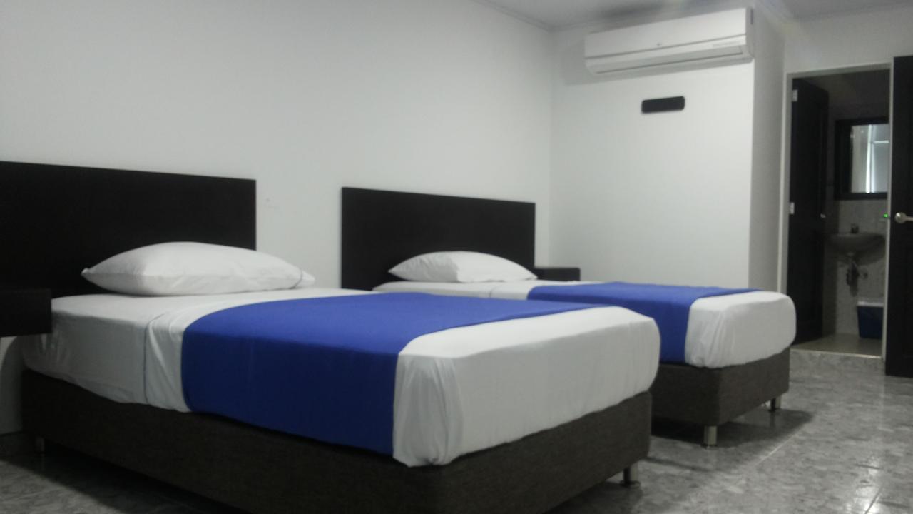 יופאל Hotel Bucare מראה חיצוני תמונה